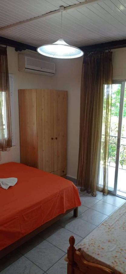 Apartments Stilos Ioannis Paralia Skotinis Exterior photo